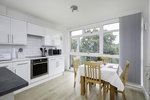 3 bedroom apartment for sale, Beechcroft Manor, Weybridge