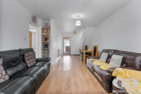 undefined, Pinkwell Avenue, Hayes