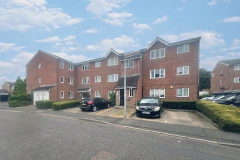 111 Howard Close, Waltham Abbey, EN9 1XB