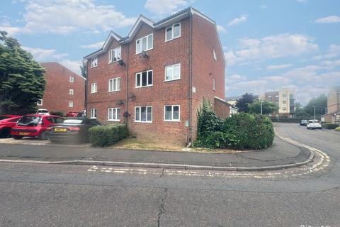111 Howard Close, Waltham Abbey, EN9 1XB