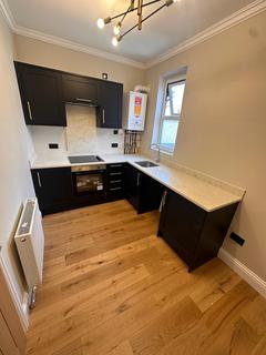 1 bedroom flat to rent, High Street, E17