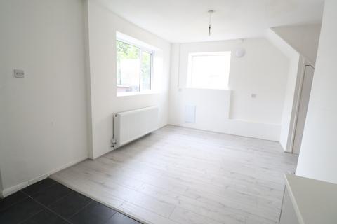 52 Limetree Crescent, Rawmarsh, Rotherham, S62 5LB