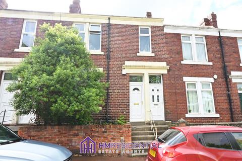 2 bedroom ground floor flat to rent, Faraday Grove, Bensham NE8