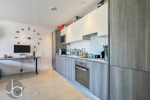 2 bedroom ground floor flat for sale, Point Chase, Marks Tey, Colchester