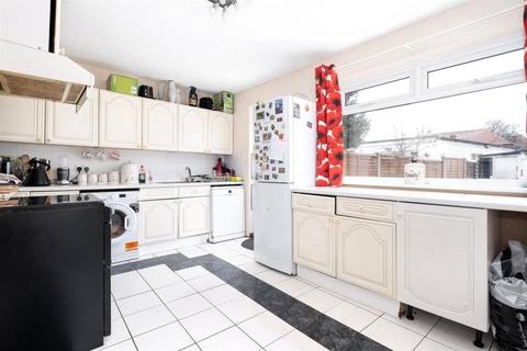 undefined, Manton Close, Hayes, Greater London, UB3
