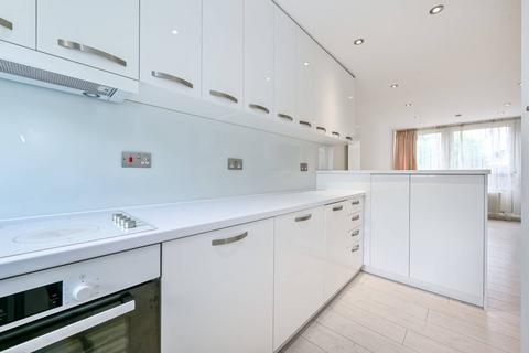 3 bedroom flat for sale, Kiln Place, Gospel Oak, London, NW5