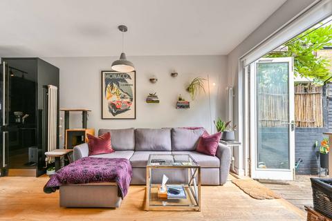 undefined, Rowan Walk, Archway, London, N19