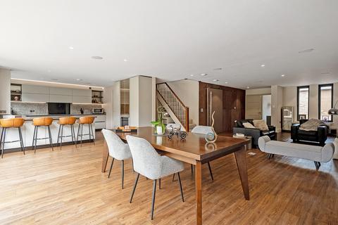 undefined, The Causeway, Potters Bar, EN6