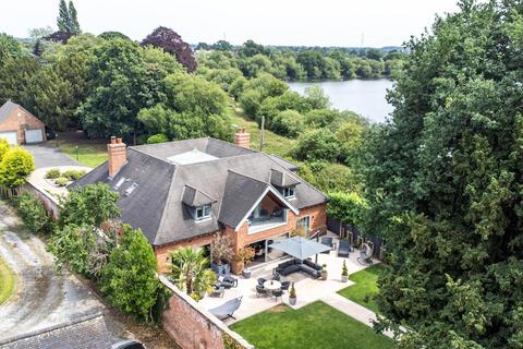 undefined, Manor Park, Kings Bromley, Burton-On-Trent