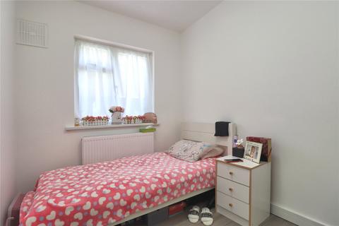11 Coniston Road, Woking, GU22 9HU