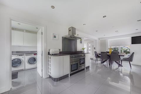 5 bedroom detached house for sale, Pinewood Place, Bexley Park