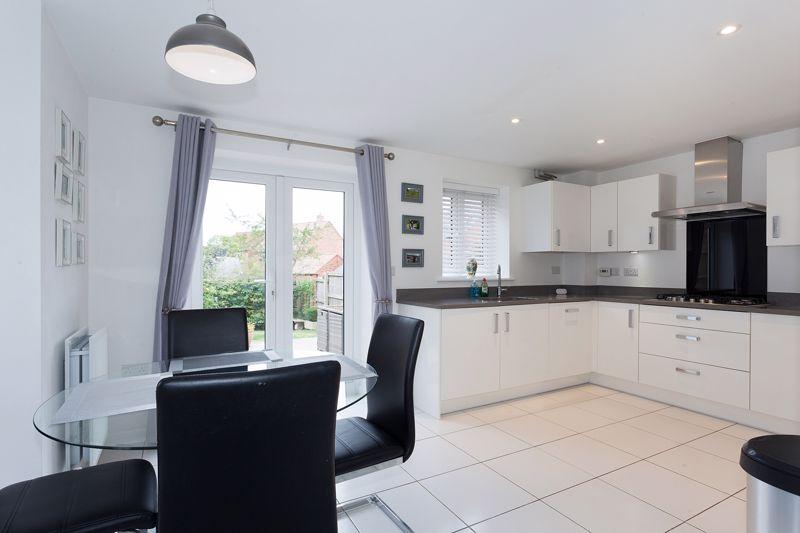 Dining kitchen