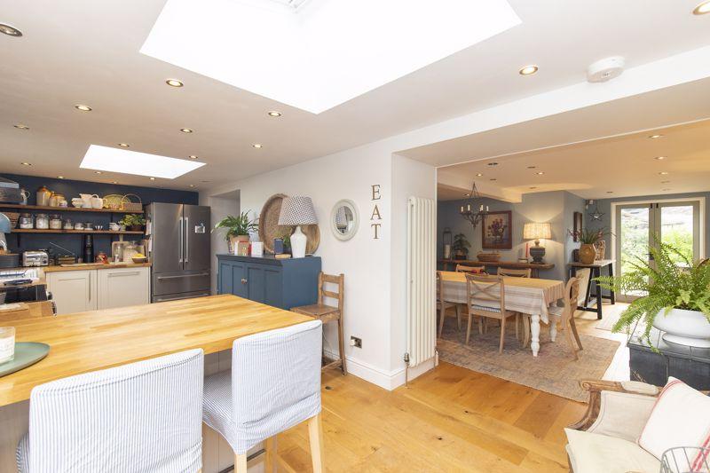Kitchen &amp; Dining...