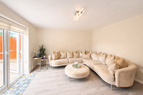 3 bedroom terraced house for sale, Aylesham Road, Orpington BR6