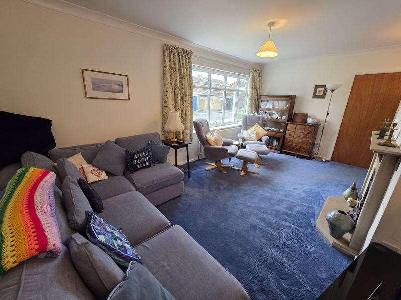 Lounge Additional