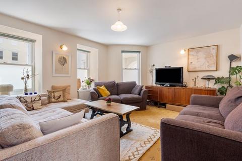 7 bedroom terraced house for sale, Balcony House & No. 5 The Parade, Castletown, IM9 1LG