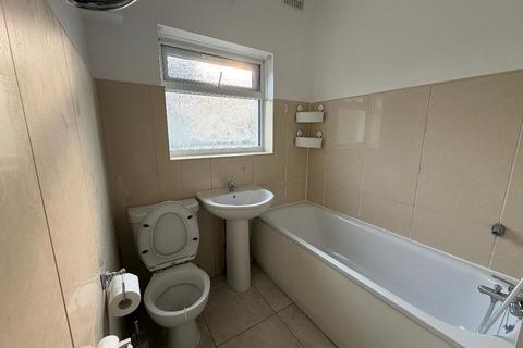 40 Abercorn Road, London, NW7 1JL