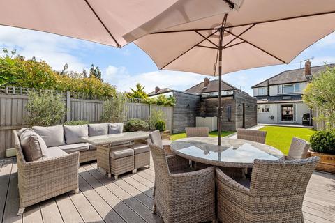 30 Willow Way, Epsom, KT19 0EH