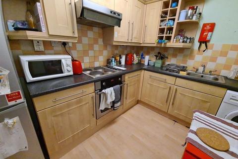 1 bedroom flat to rent, Moorland Road, Leeds LS6