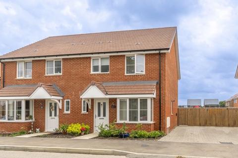 3 bedroom semi-detached house for sale, Sorrel Street, Hailsham