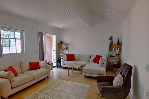 2 bedroom townhouse for sale, Regent Parade, Birmingham, B1