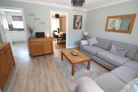 3 bedroom detached house for sale, Raedwald Drive, Bury St. Edmunds IP32
