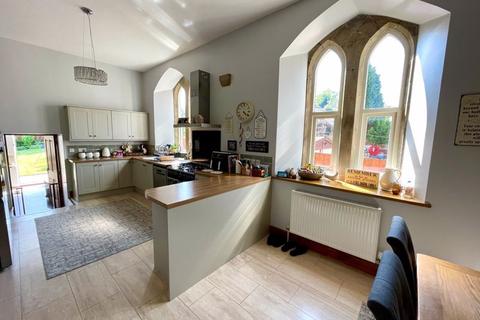 3 bedroom detached house for sale, Heol Maelor, Coedpoeth