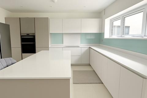 2 The Green, Exeter, EX2 7SQ