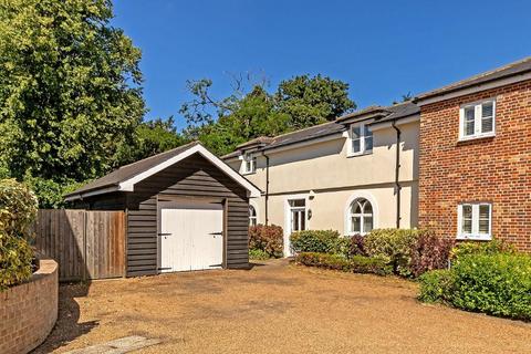 undefined, Ampthill Road, Silsoe, MK45 4DX