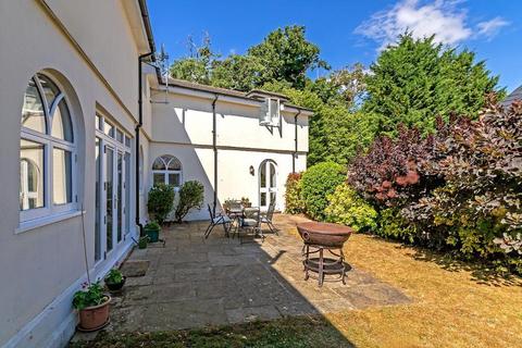 undefined, Ampthill Road, Silsoe, MK45 4DX