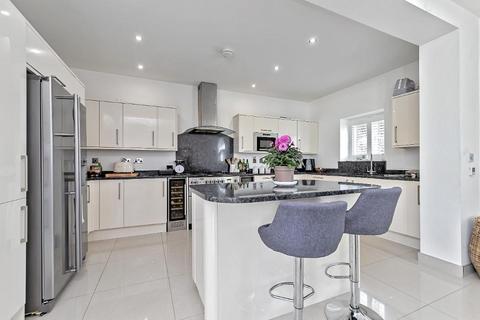 undefined, Ampthill Road, Silsoe, MK45 4DX