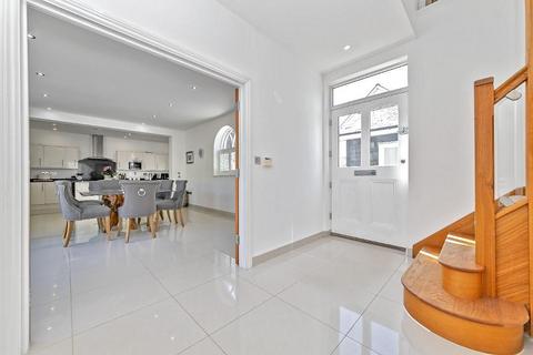 undefined, Ampthill Road, Silsoe, MK45 4DX