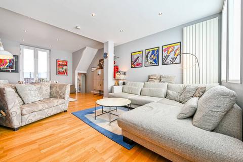3 bedroom maisonette for sale, Westbourne Road, Barnsbury, London, N7