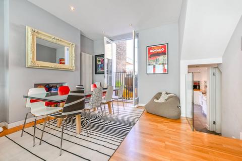 3 bedroom maisonette for sale, Westbourne Road, Barnsbury, London, N7