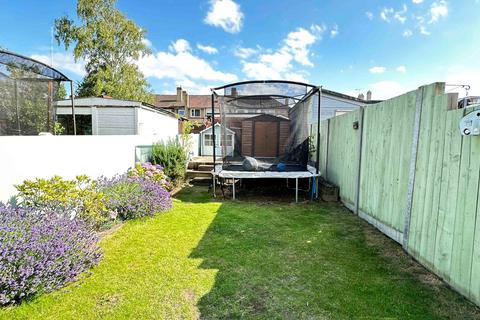 17 Rayford Close, Dartford, DA1 3AJ