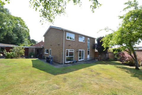 4 bedroom detached house for sale, Sandalwood Road, Loughborough LE11