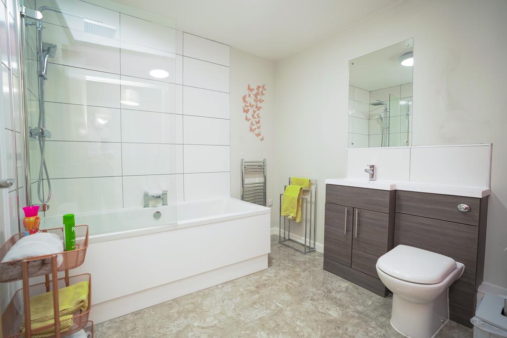 Bathroom1