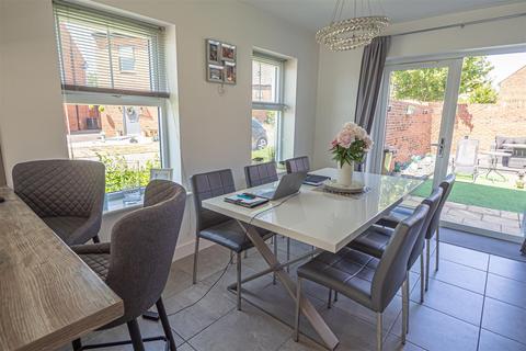 undefined, Fernlea Drive, Swadlincote DE12