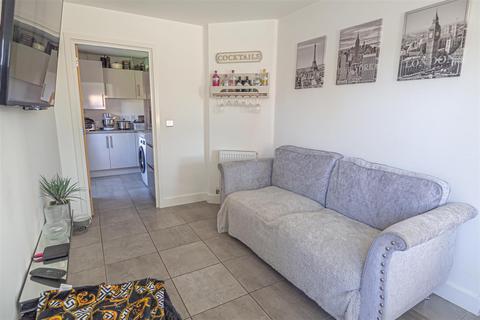 undefined, Fernlea Drive, Swadlincote DE12