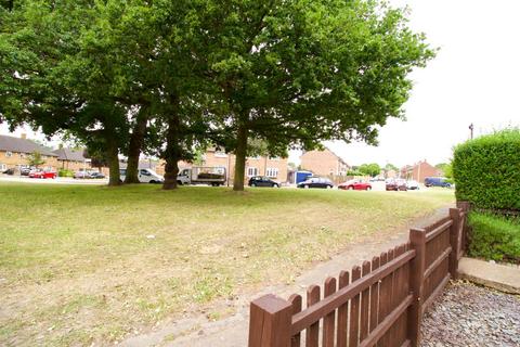 30 Bedale Road, Romford, RM3 9TX