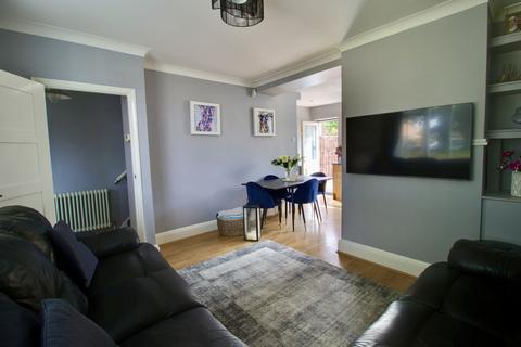 30 Bedale Road, Romford, RM3 9TX