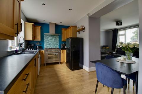 30 Bedale Road, Romford, RM3 9TX