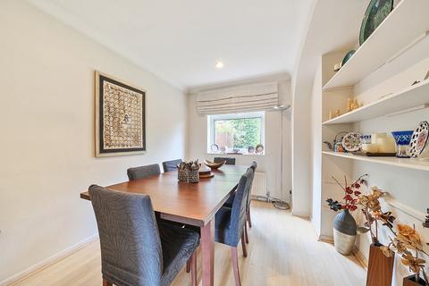 4 bedroom semi-detached house for sale, Knoll Crescent, Northwood