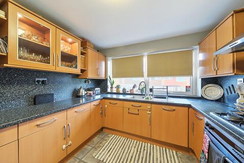 4 bedroom semi-detached house for sale, Knoll Crescent, Northwood
