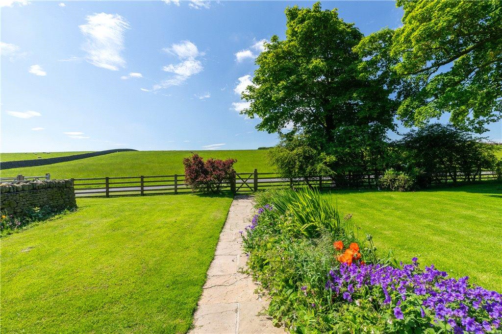Lawned Garden