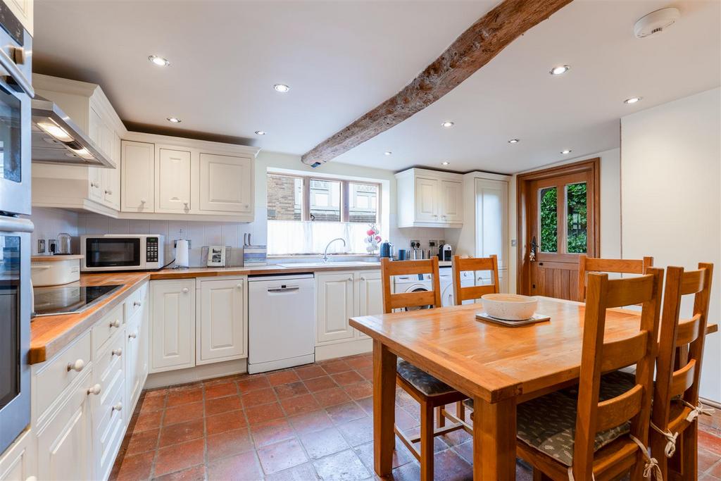 Kitchen-1.jpg