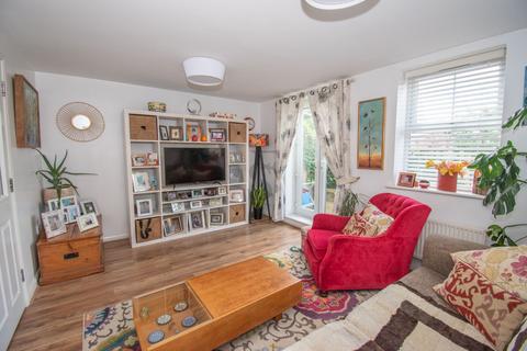 4 bedroom semi-detached house for sale, Malsbury Avenue, Scraptoft, Leicester
