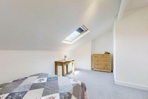 4 bedroom house to rent, Queens Road, Sheffield S2