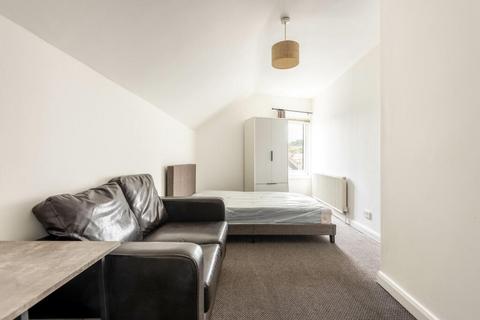 4 bedroom flat to rent, 276A Sharrow Vale Road, Sheffield S11