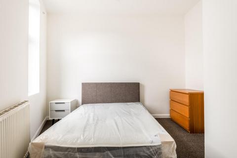 4 bedroom flat to rent, 276A Sharrow Vale Road, Sheffield S11
